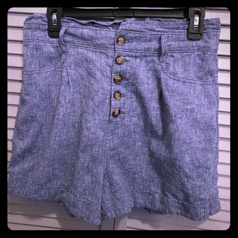 Linen shorts